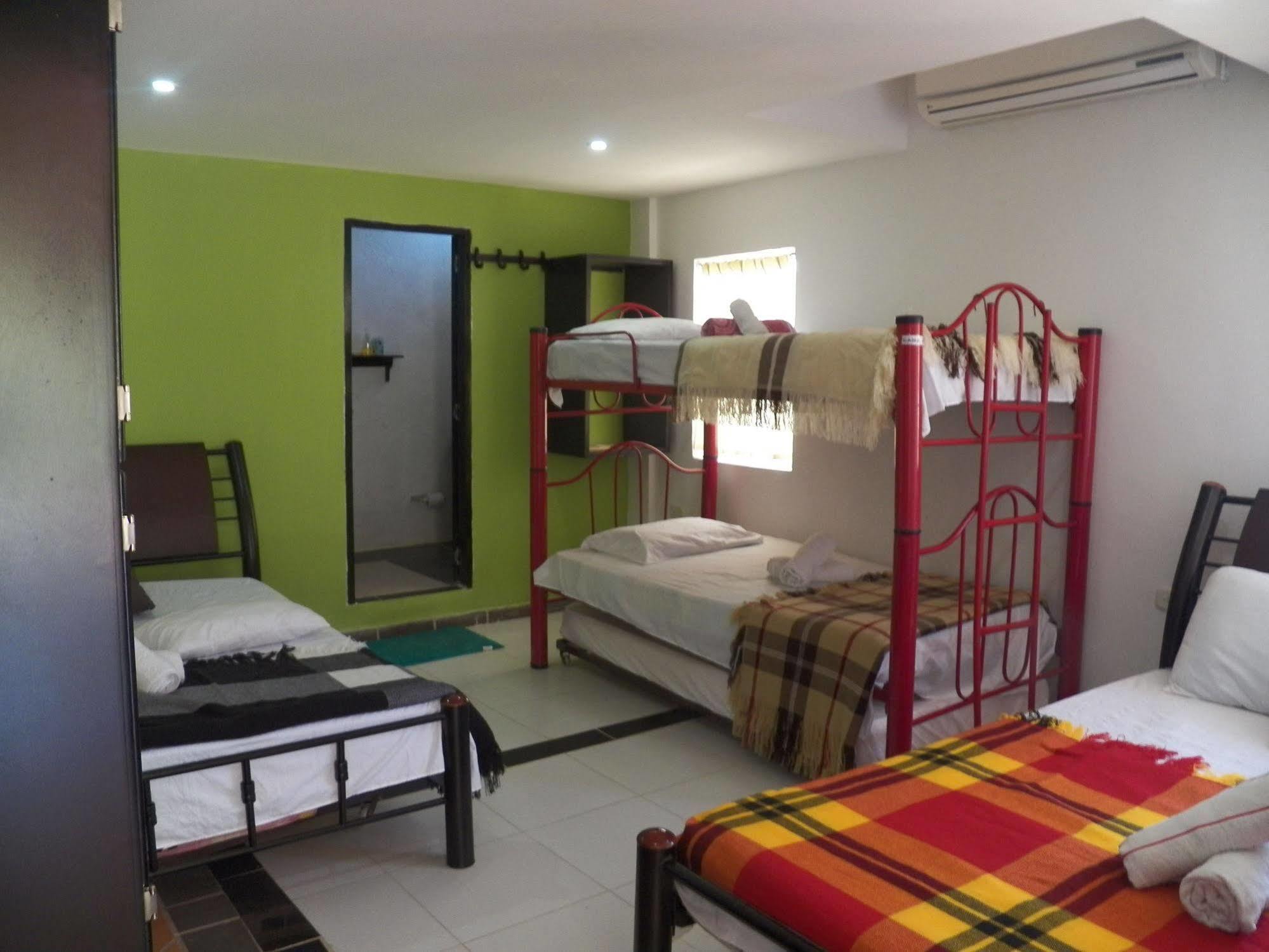 Hostel Green Light Taganga Buitenkant foto