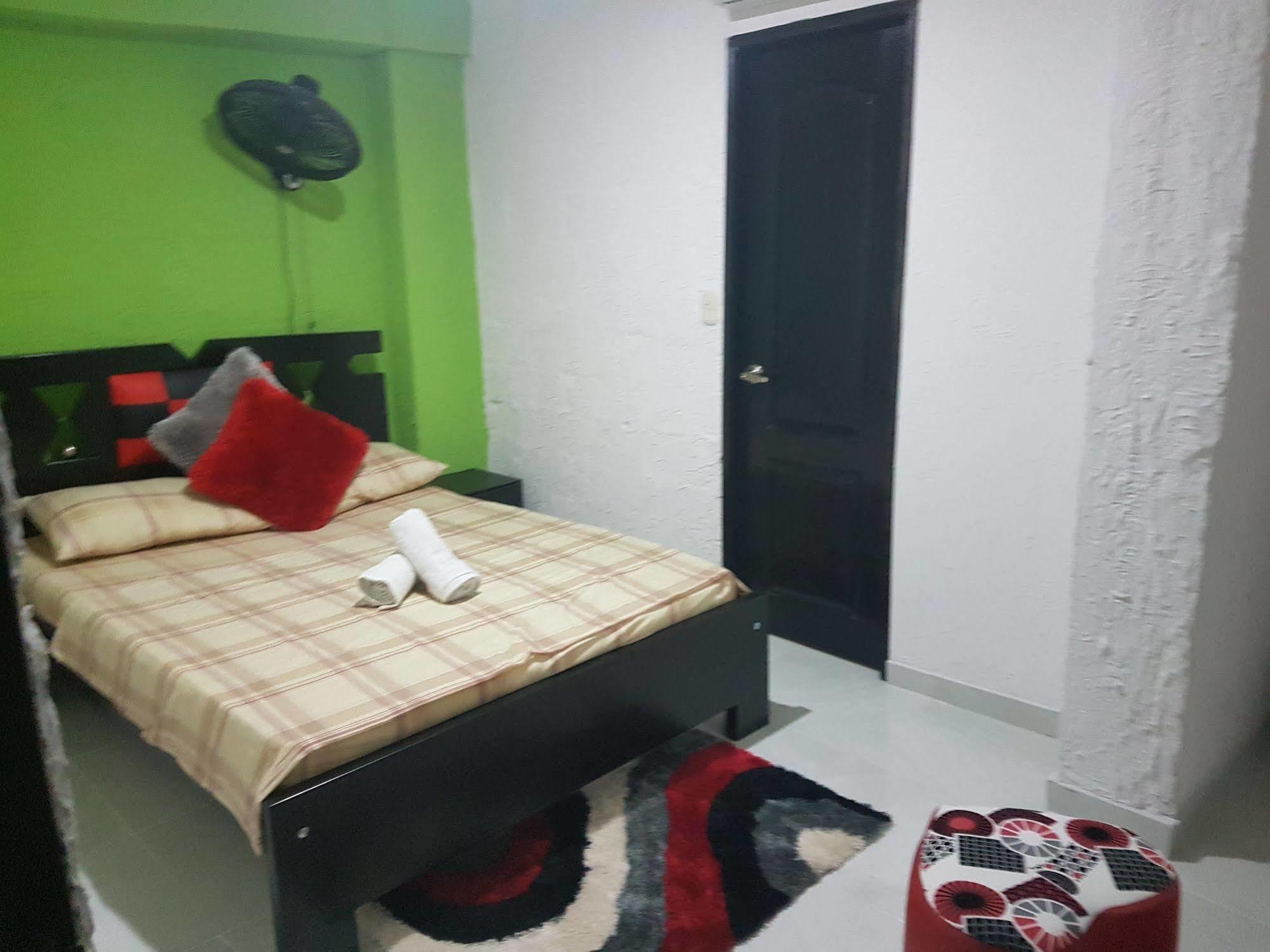 Hostel Green Light Taganga Buitenkant foto
